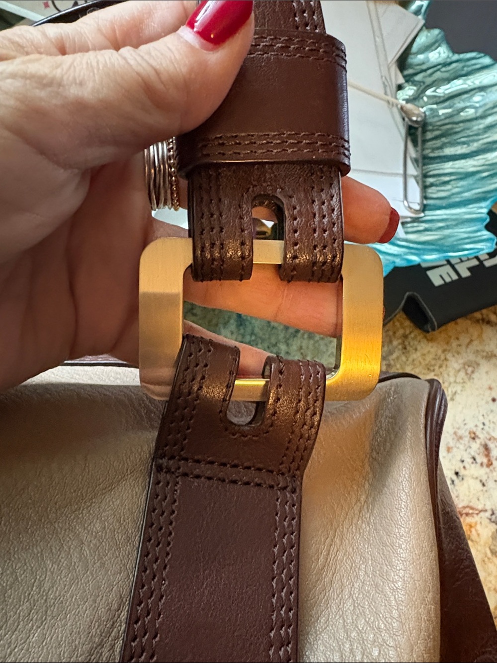 Leather Two-Tone Tan and Brown purse - Picture 6 of 8